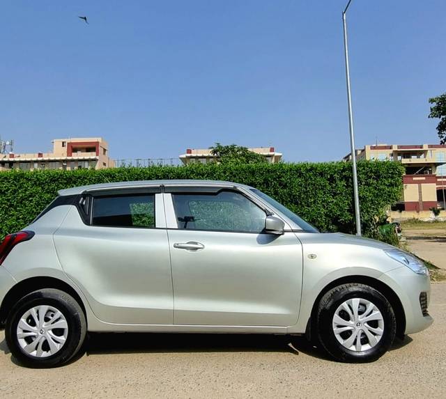 https://images10.gaadi.com/usedcar_image/3695573/original/img2925131__used_car_2925131_1701332136.jpg?imwidth=6401