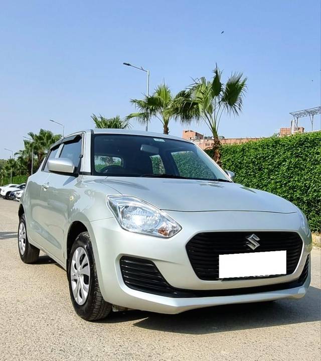 https://images10.gaadi.com/usedcar_image/3695573/original/processed_img2925131__used_car_2925131_1701332131.jpg?imwidth=6400