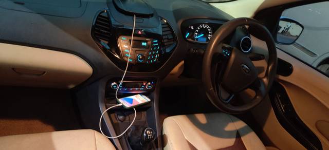 https://images10.gaadi.com/usedcar_image/3695582/original/img2925136__usedcar_4_5701701332193_1701332205.jpeg?imwidth=6401