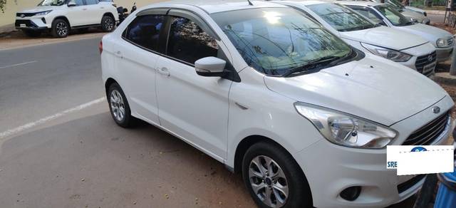 https://images10.gaadi.com/usedcar_image/3695582/original/processed_img2925136__usedcar_2_5701701332193_1701332206.jpeg?imwidth=6400