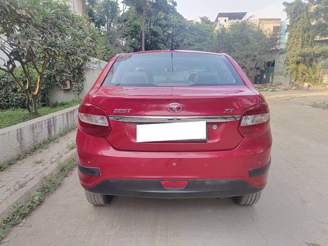 https://images10.gaadi.com/usedcar_image/3695586/original/processed_img2925140__used_car_2925140_1701332660.jpg?imwidth=6402