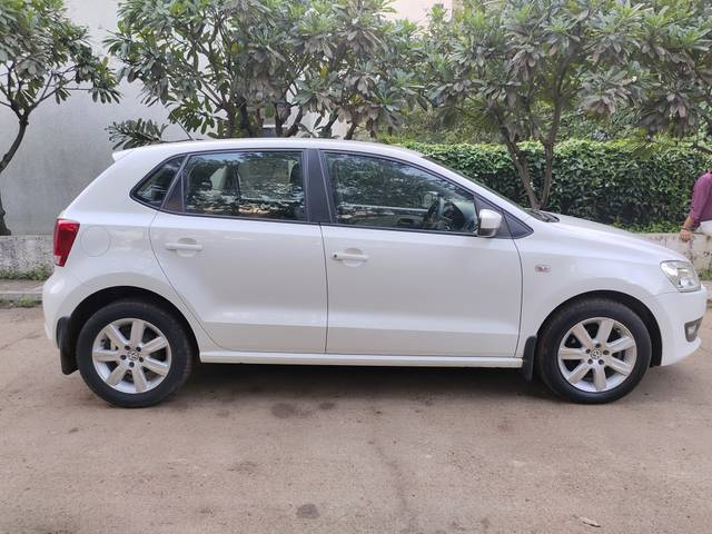 https://images10.gaadi.com/usedcar_image/3695590/original/img2925144__used_car_2925144_1701332728.jpg?imwidth=6401