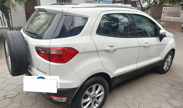 https://images10.gaadi.com/usedcar_image/3695592/original/processed_img2925146__usedcar_15_5701701332368_1701332387.jpeg?imwidth=6401