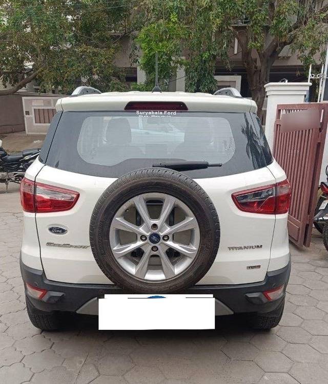 https://images10.gaadi.com/usedcar_image/3695592/original/processed_img2925146__usedcar_16_5701701332368_1701332387.jpeg?imwidth=6402