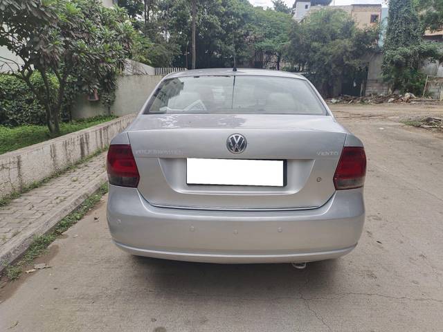 https://images10.gaadi.com/usedcar_image/3695599/original/processed_img2925150__used_car_2925150_1701332814.jpg?imwidth=6402