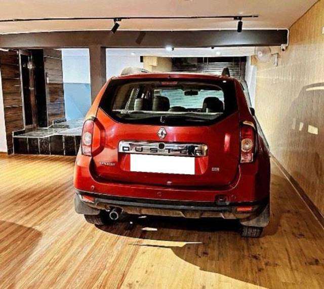 https://images10.gaadi.com/usedcar_image/3695600/original/processed_142a7e8d-75df-4c2c-8a1d-8faa628fa711.jpeg?imwidth=6401