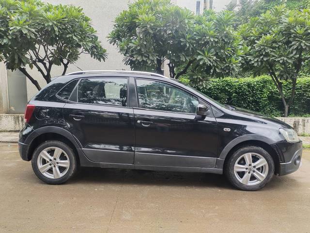 https://images10.gaadi.com/usedcar_image/3695606/original/img2925154__used_car_2925154_1701332874.jpg?imwidth=6401