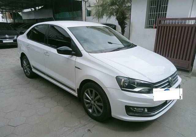 https://images10.gaadi.com/usedcar_image/3695609/original/processed_img2925157__usedcar_3_5701701332563_1701332589.jpeg?imwidth=6400