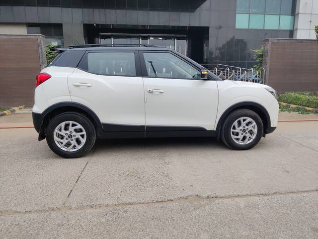 https://images10.gaadi.com/usedcar_image/3695637/original/img2925179__used_car_2925179_1701333181.jpg?imwidth=6401