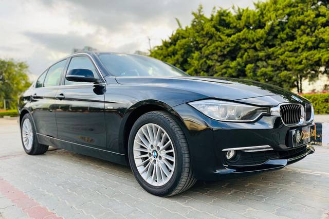 https://images10.gaadi.com/usedcar_image/3695655/original/processed_img2925189__used_car_2925189_1701333516.jpg?imwidth=6400