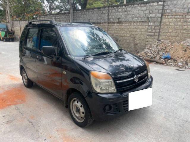https://images10.gaadi.com/usedcar_image/3695706/original/processed_4edc8015-27e4-4580-8587-f7b6951e4eb2.jpeg?imwidth=6400