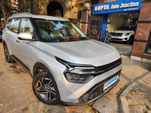 https://images10.gaadi.com/usedcar_image/3695710/original/img2925215__used_car_2925215_1701341450.jpg?imwidth=6401