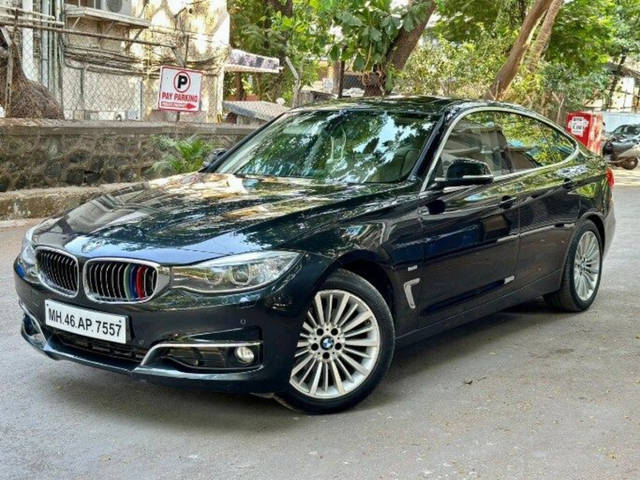 https://images10.gaadi.com/usedcar_image/3695729/original/processed_img2925224__used_car_2925224_1701335773.png?imwidth=6401