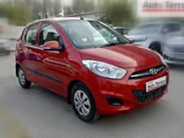 https://images10.gaadi.com/usedcar_image/3695812/original/img3695812__replace_img_656871441b6b9_1701343556.png?imwidth=6400