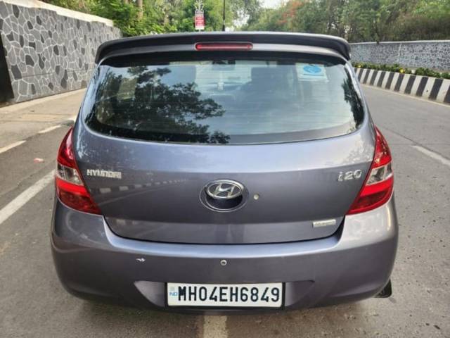 https://images10.gaadi.com/usedcar_image/3695815/original/processed_img2925277__used_car_2925277_1701337932.jpg?imwidth=6402