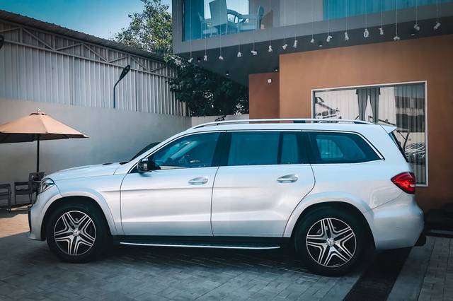 https://images10.gaadi.com/usedcar_image/3695876/original/img2925307__usedcar_1_9__10151701339849_1701339897.jpeg?imwidth=6402