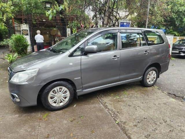 https://images10.gaadi.com/usedcar_image/3695948/original/processed_img2925347__used_car_2925347_1701342232.jpg?imwidth=6401