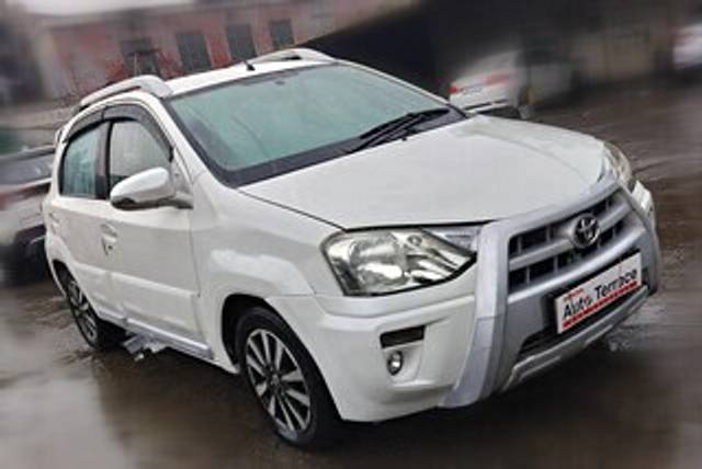https://images10.gaadi.com/usedcar_image/3695965/original/img3695965__replace_img_6569625fe7acf_1701405279.png?imwidth=6400
