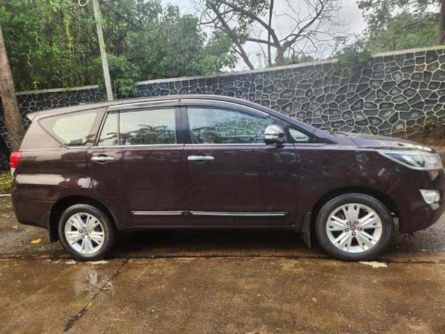 https://images10.gaadi.com/usedcar_image/3695981/original/img2925364__used_car_2925364_1701343365.jpg?imwidth=6402