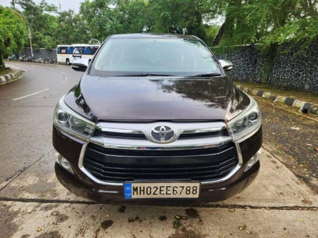 https://images10.gaadi.com/usedcar_image/3695981/original/processed_img2925364__used_car_2925364_1701343359.jpg?imwidth=6400