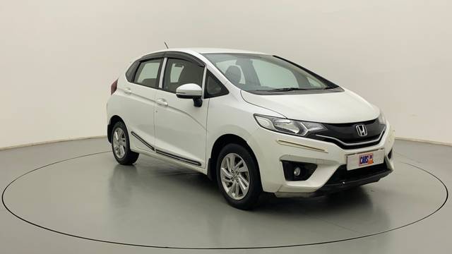 https://images10.gaadi.com/usedcar_image/3695986/original/586b476a-2e6d-4432-94ec-b3466cbd3966__43.jpg?imwidth=6400