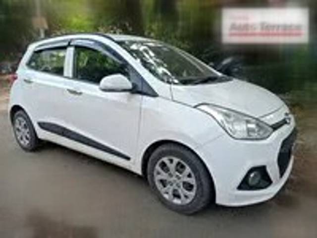 https://images10.gaadi.com/usedcar_image/3695989/original/img3695989__replace_img_656969b4e4929_1701407156.png?imwidth=6400