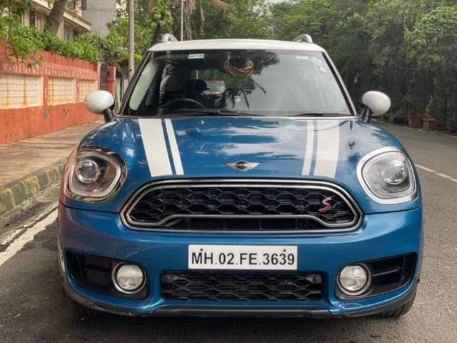 https://images10.gaadi.com/usedcar_image/3696024/original/processed_img2925396__used_car_2925396_1701344432.jpg?imwidth=6400