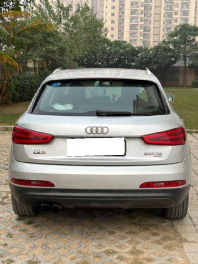 https://images10.gaadi.com/usedcar_image/3696058/original/processed_a89bc0e4-2562-4122-8695-3d311ffeb43a.jpeg?imwidth=6402