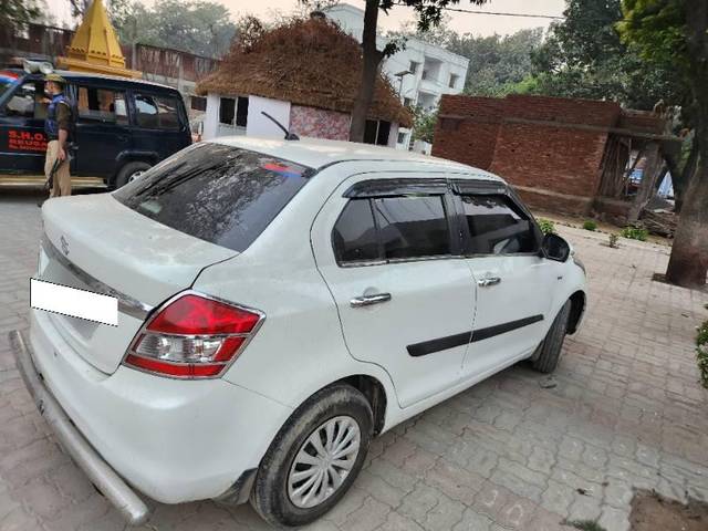 https://images10.gaadi.com/usedcar_image/3696061/original/processed_a9997254-bce8-4578-a26e-b118039cadec.jpg?imwidth=6401