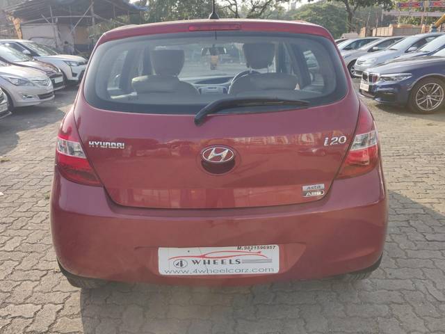 https://images10.gaadi.com/usedcar_image/3696064/original/processed_img2925416__usedcar_whatsappimage2023_11_30at51504pm_1__11881701345527_1701345562.jpeg?imwidth=6402