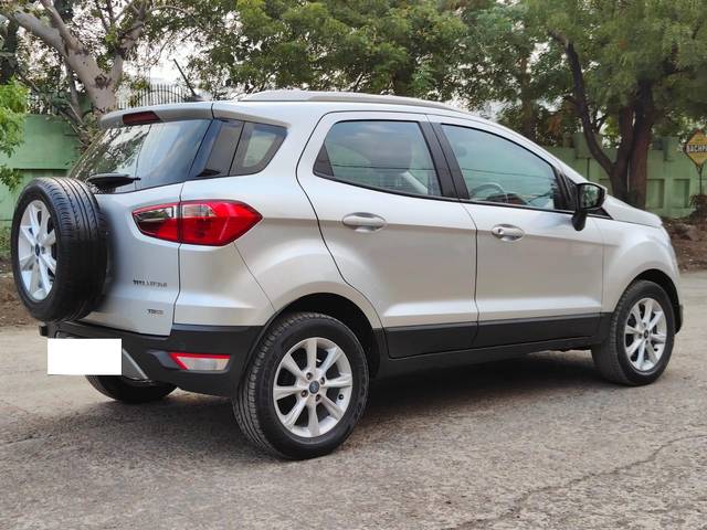 https://images10.gaadi.com/usedcar_image/3696133/original/processed_img2925462__used_car_2925462_1701347733.jpg?imwidth=6402