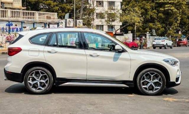 https://images10.gaadi.com/usedcar_image/3696136/original/processed_img2925464__used_car_2925464_1701347837.jpg?imwidth=6401