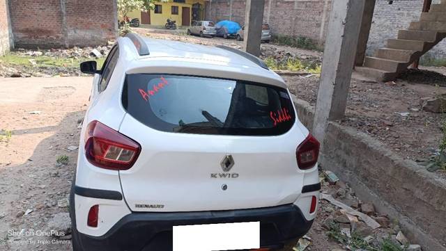 https://images10.gaadi.com/usedcar_image/3696159/original/processed_9c83a742-cd88-4719-b0ac-4eb92ebf302c.jpg?imwidth=6402