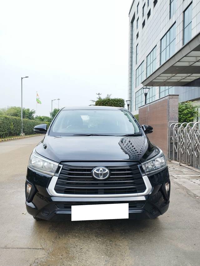 https://images10.gaadi.com/usedcar_image/3696204/original/processed_img2925507__used_car_2925507_1702894349.jpg?imwidth=6400