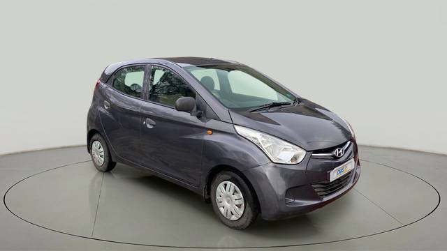 https://images10.gaadi.com/usedcar_image/3696252/original/slot__1-7-Exterior-14681956709-fc7aeeb38d614026b6d5ca82d56687a7-Exterior-7.jpg?imwidth=6400