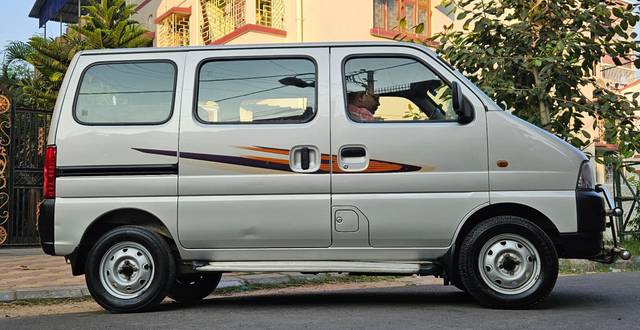 https://images10.gaadi.com/usedcar_image/3696260/original/img2925540__used_car_2925540_1701351051.jpg?imwidth=6402