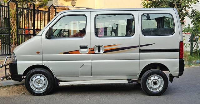 https://images10.gaadi.com/usedcar_image/3696260/original/processed_img2925540__used_car_2925540_1701351024.jpg?imwidth=6401