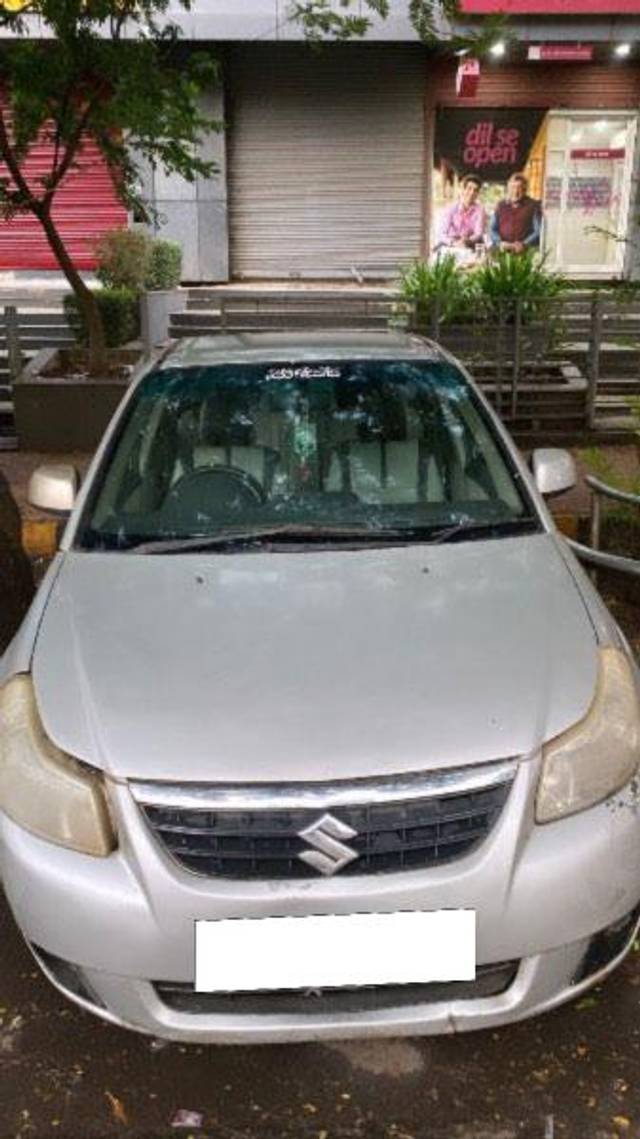 https://images10.gaadi.com/usedcar_image/3696272/original/processed_0758d87a-35d0-4d79-b55d-ca15624caed1.jpeg?imwidth=6400