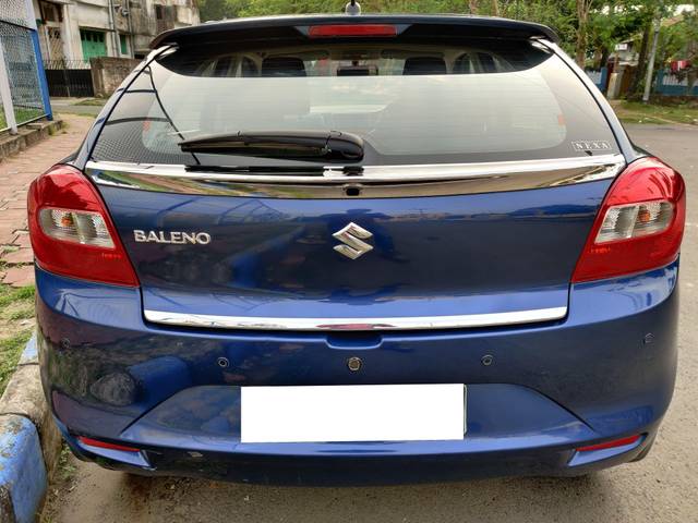 https://images10.gaadi.com/usedcar_image/3696274/original/processed_img2925553__usedcar_img_20231030_142110_2925553_1701416311.jpg?imwidth=6402