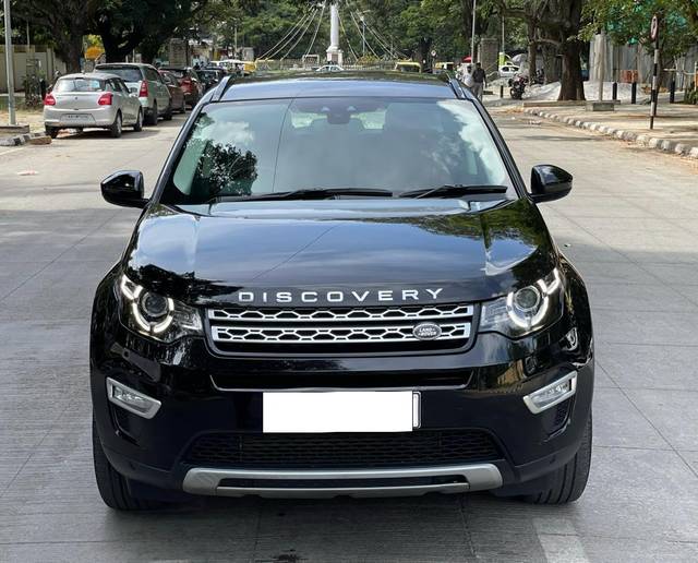 https://images10.gaadi.com/usedcar_image/3696279/original/processed_img2925556__used_car_2925556_1701351254.jpg?imwidth=6400