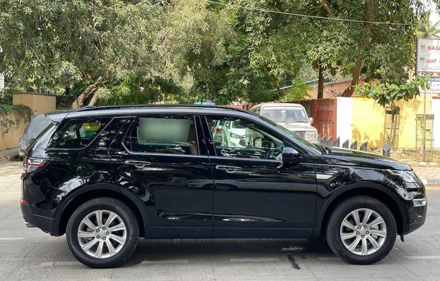 https://images10.gaadi.com/usedcar_image/3696279/original/processed_img2925556__used_car_2925556_1701351261.jpg?imwidth=6401