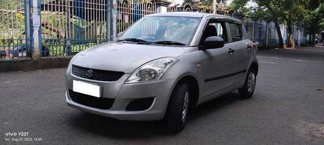 https://images10.gaadi.com/usedcar_image/3696299/original/processed_img2925568__used_car_2925568_1701352033.jpg?imwidth=6402