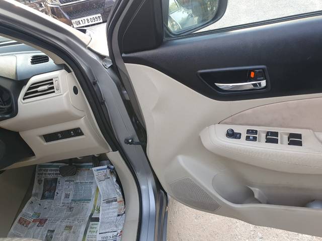 https://images10.gaadi.com/usedcar_image/3696310/original/img2925575__used_car_2925575_1701352621.jpg?imwidth=6402