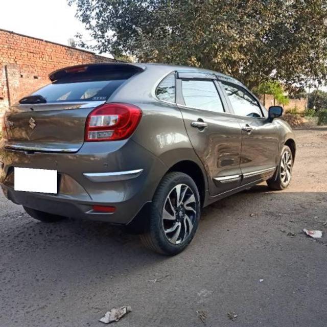 https://images10.gaadi.com/usedcar_image/3696333/original/processed_9e35d7d4-5166-4004-87be-bb7f18ed8963.jpg?imwidth=6401