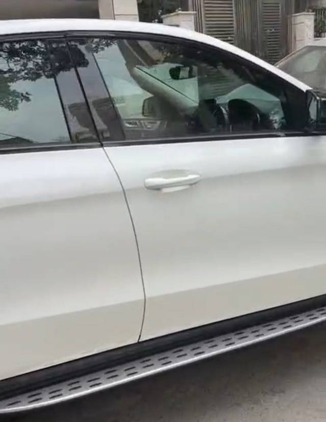 https://images10.gaadi.com/usedcar_image/3696339/original/img2925596__used_car_2925596_1701353425.jpg?imwidth=6402