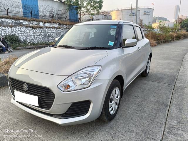 https://images10.gaadi.com/usedcar_image/3696374/original/processed_img2925611__used_car_2925611_1701951986.jpg?imwidth=6402