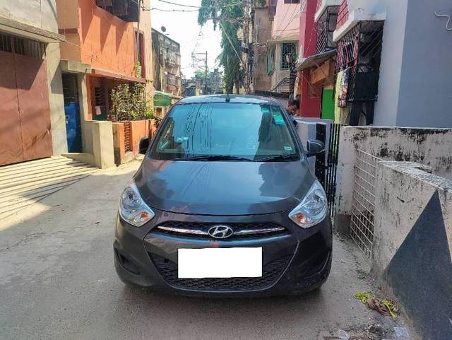 https://images10.gaadi.com/usedcar_image/3696382/original/processed_4b01627f-64e8-43c2-adde-634dc3e87c0a.jpg?imwidth=6400