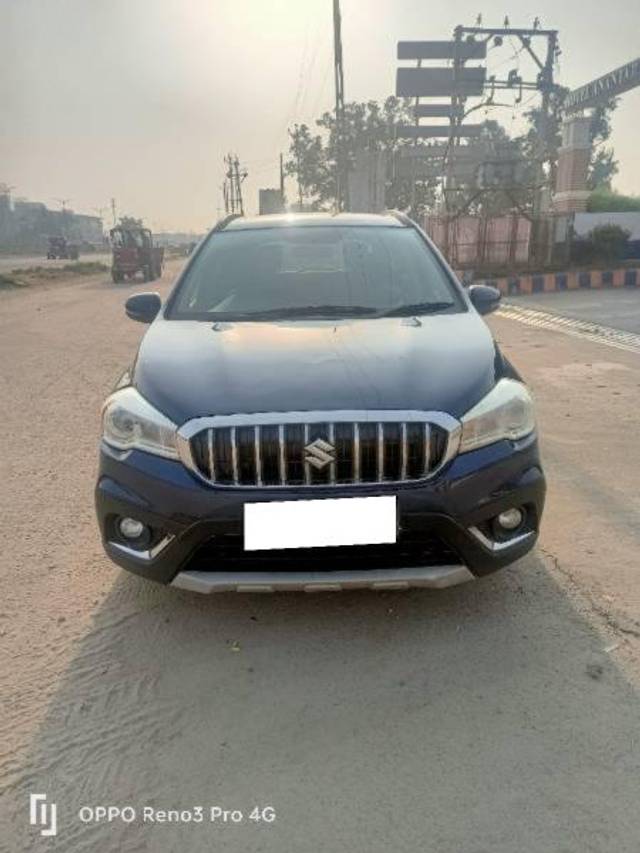 https://images10.gaadi.com/usedcar_image/3696405/original/processed_d87b55ff-b1bd-43f6-8720-1058174a59ce.jpg?imwidth=6402