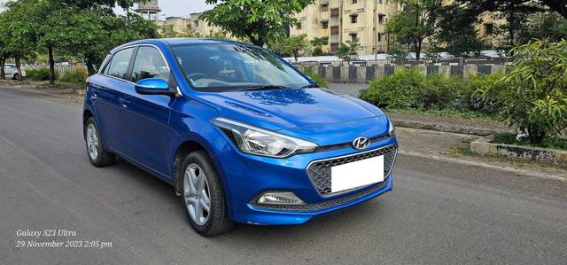 https://images10.gaadi.com/usedcar_image/3696478/original/processed_img2925636__used_car_2925636_1701359318.jpg?imwidth=6400