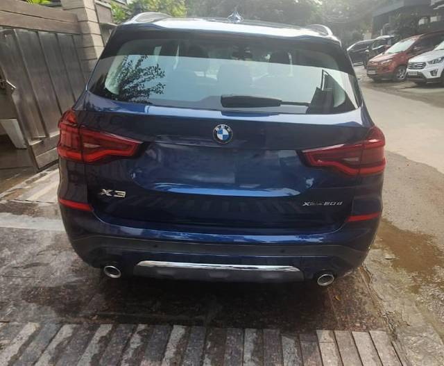 https://images10.gaadi.com/usedcar_image/3696523/original/processed_50ee426f-20a8-4d67-b2a2-cf0d40f6f98d.jpg?imwidth=6402